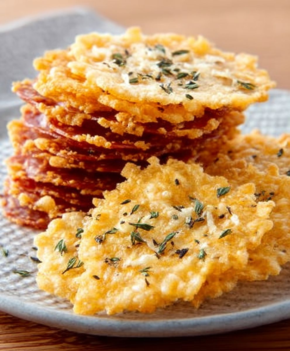 Pepperoni Cheese Crisps